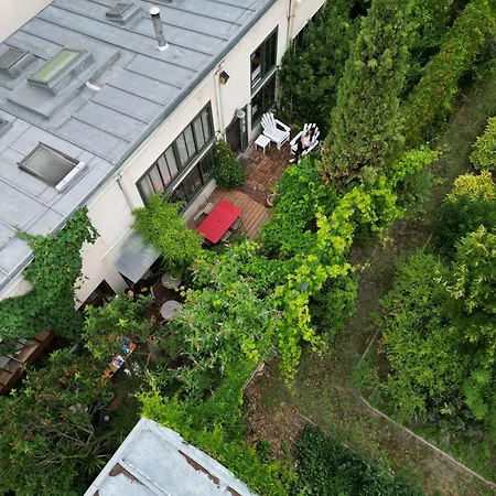 Apartment Charming House, Calm Garden In The Center Of Paris